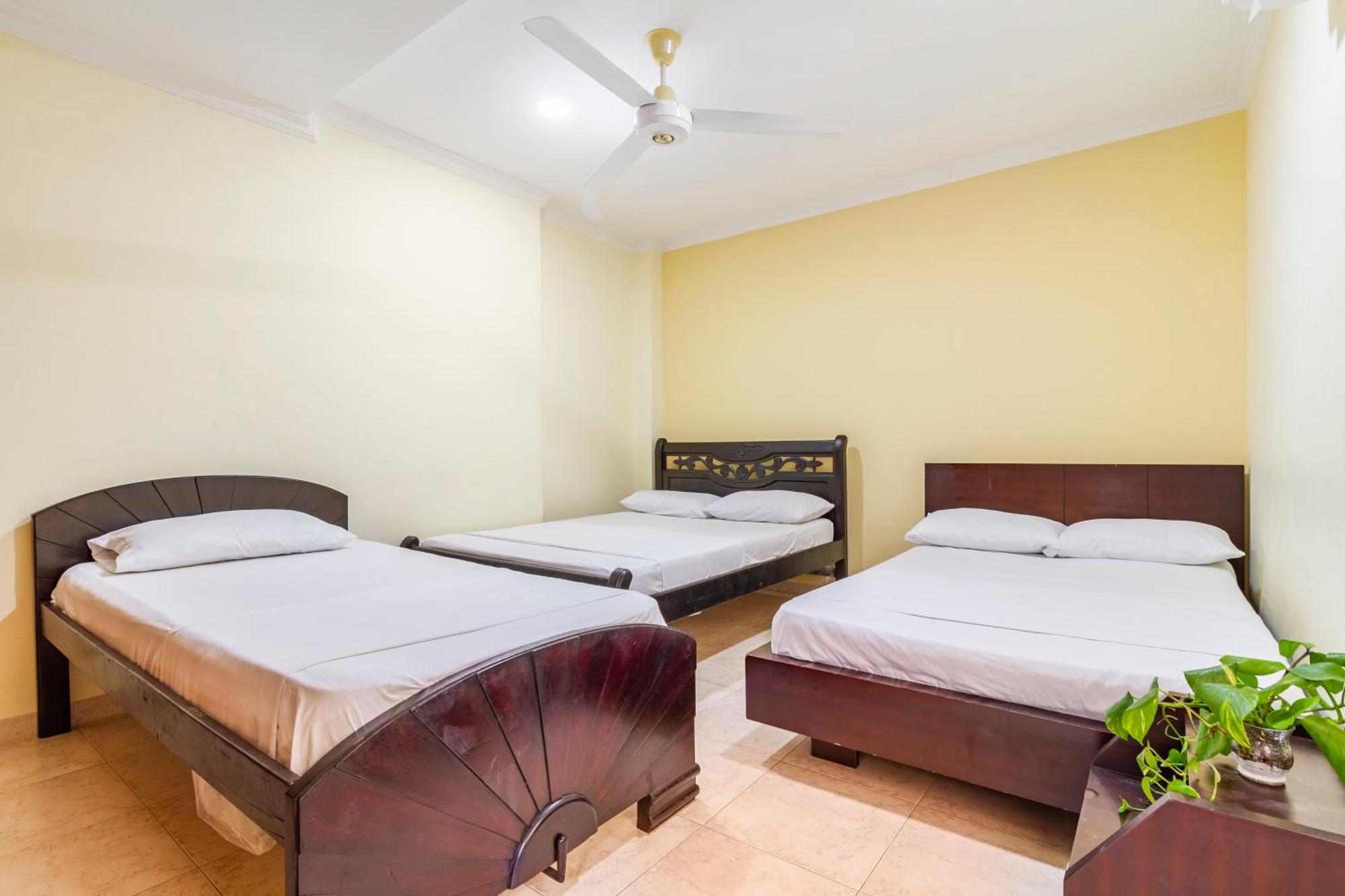 Hostal Cartagonova - Habitaciones Privadas Y Amplias Cerca A Zonas Turisticas Cartagena Exterior photo