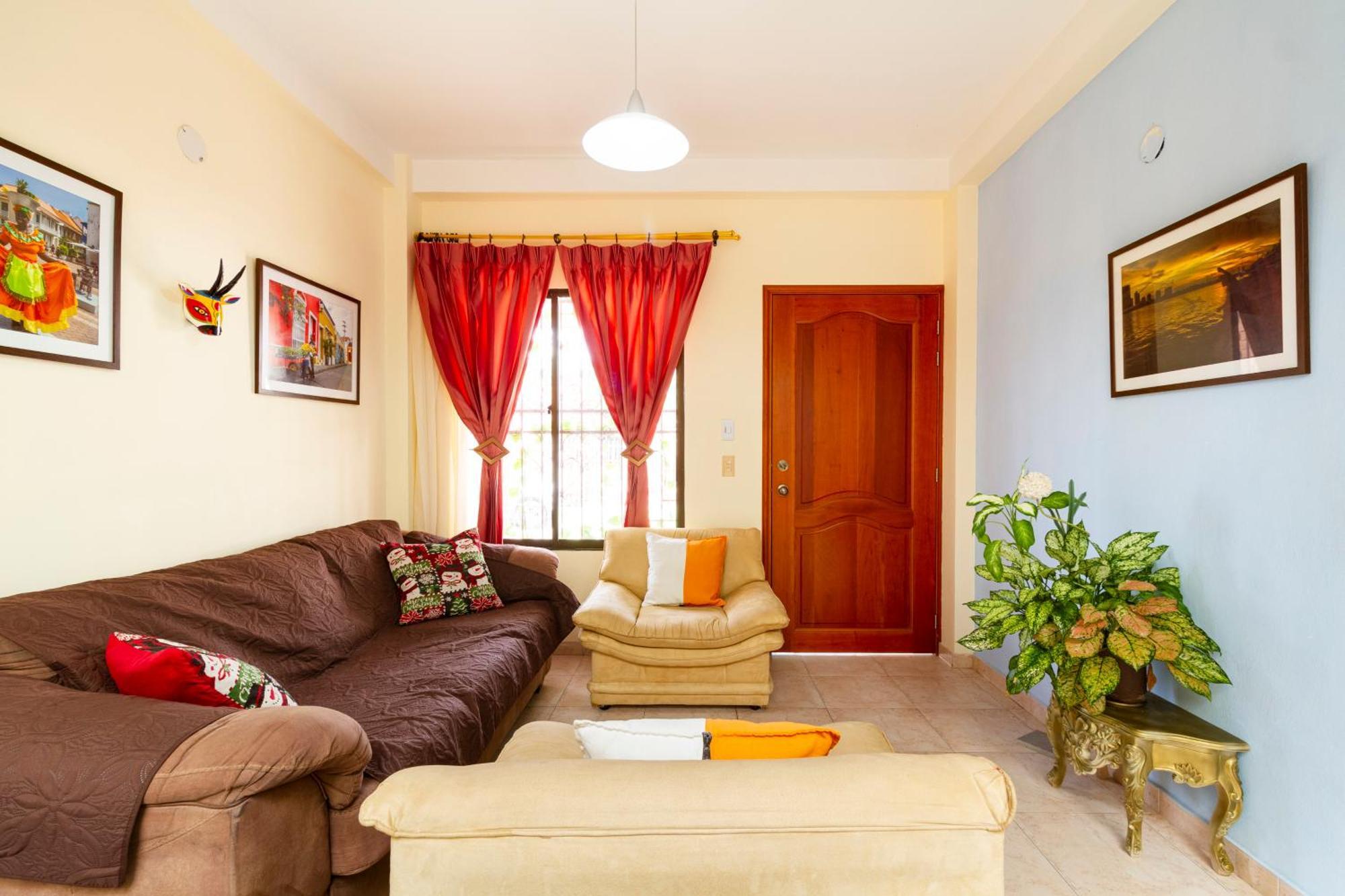 Hostal Cartagonova - Habitaciones Privadas Y Amplias Cerca A Zonas Turisticas Cartagena Exterior photo