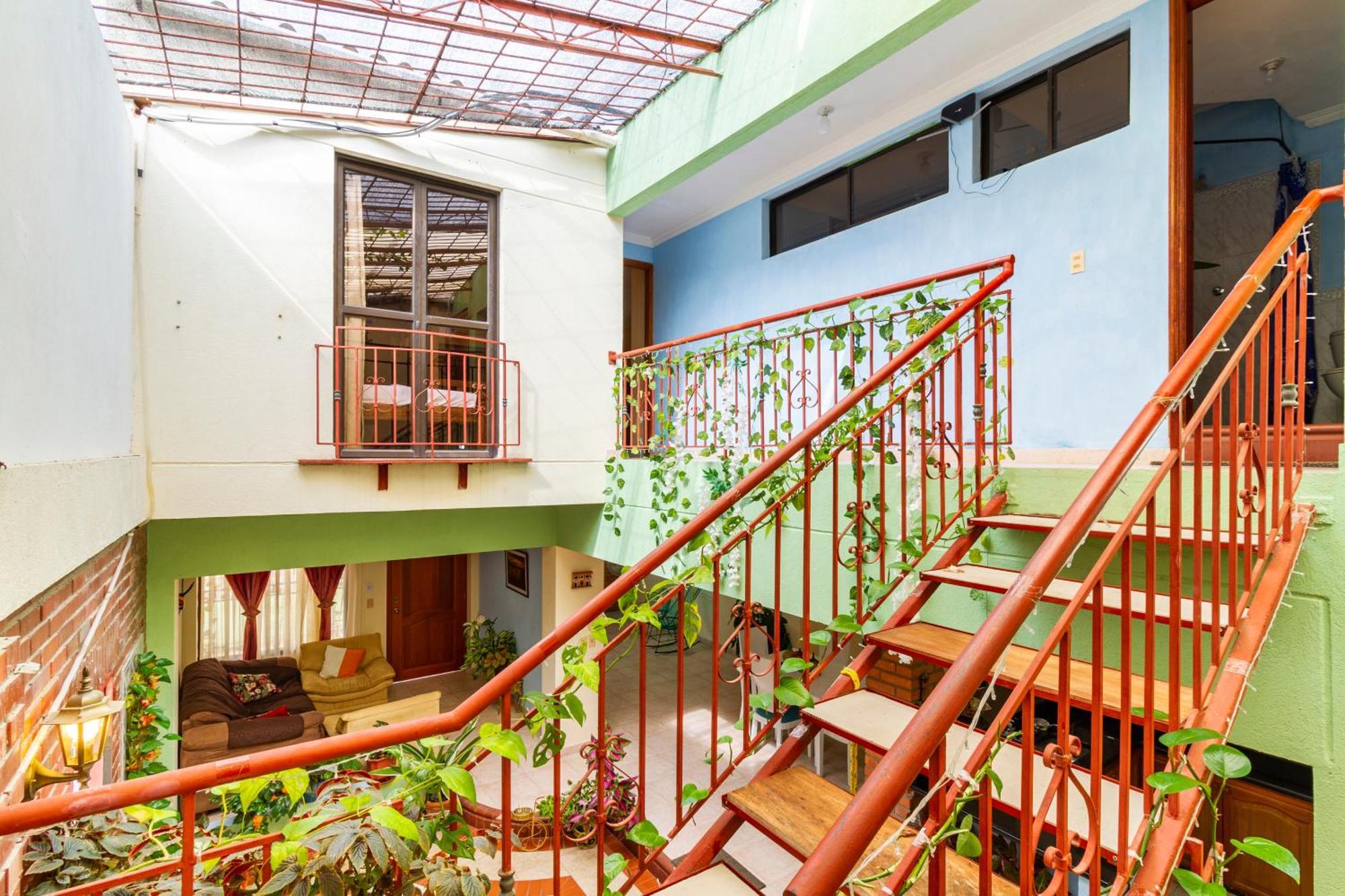 Hostal Cartagonova - Habitaciones Privadas Y Amplias Cerca A Zonas Turisticas Cartagena Exterior photo