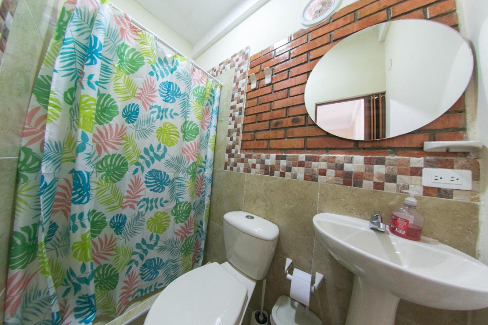 Hostal Cartagonova - Habitaciones Privadas Y Amplias Cerca A Zonas Turisticas Cartagena Room photo